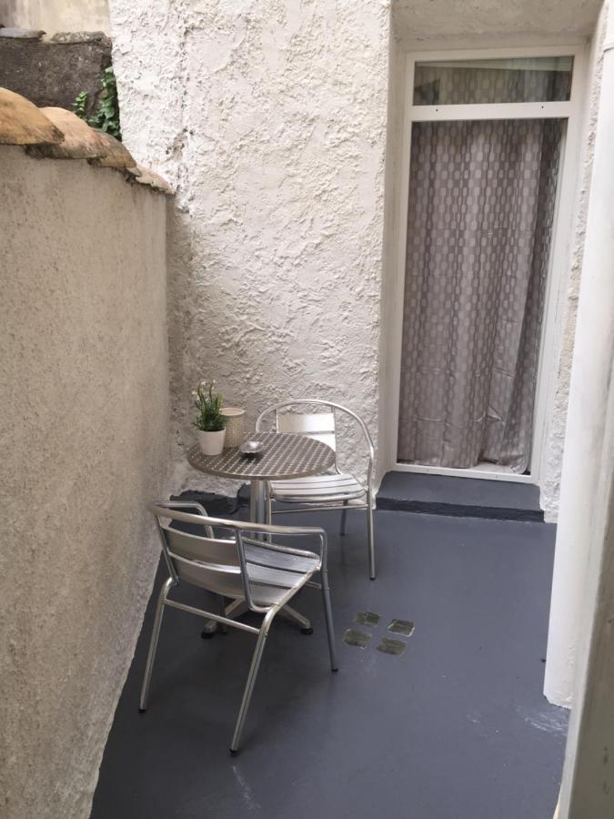 Studio Centre Avec Terrasse Avignon Exterior photo