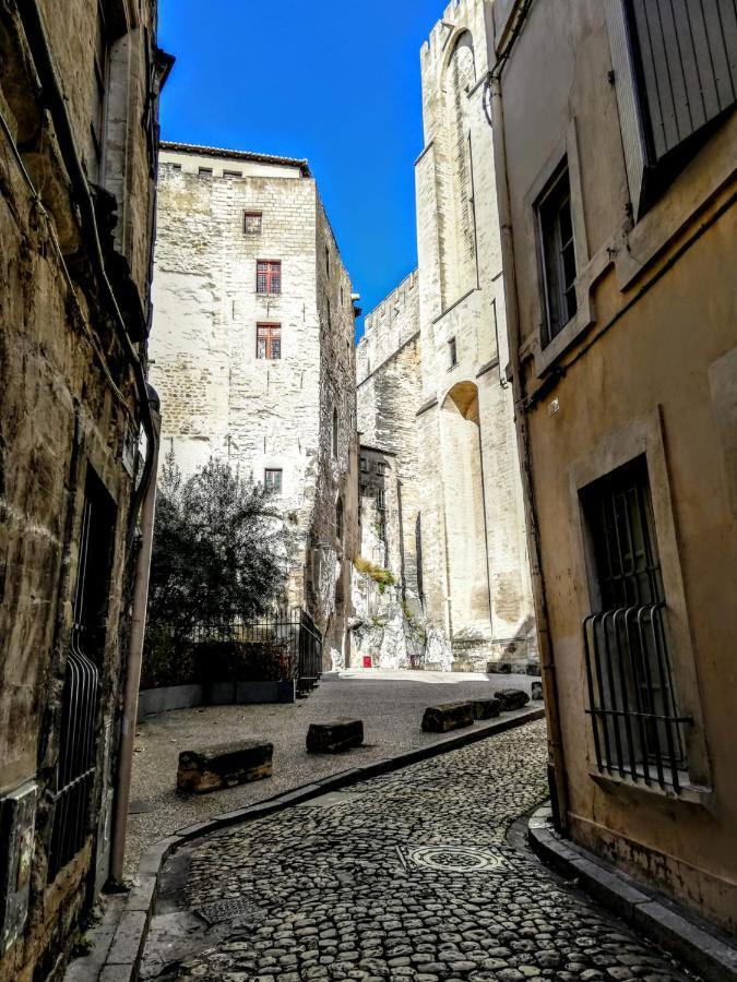 Studio Centre Avec Terrasse Avignon Exterior photo